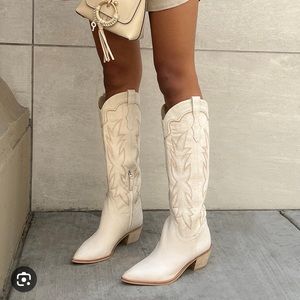 NWT Dolce Vita Shiren Boot size 8